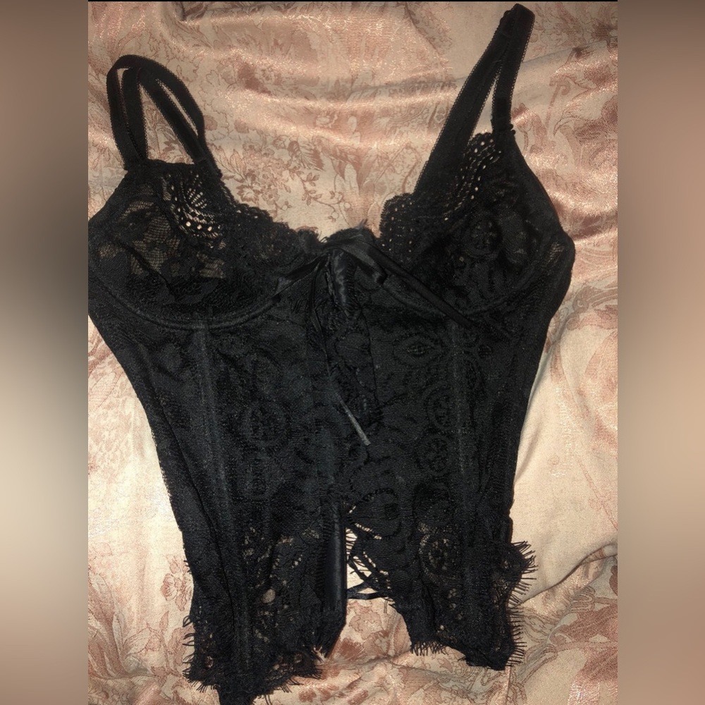 Dolls kill sinister love lace bustier